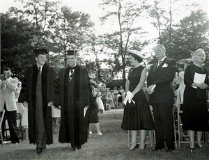 Image description is not available for 1957.004